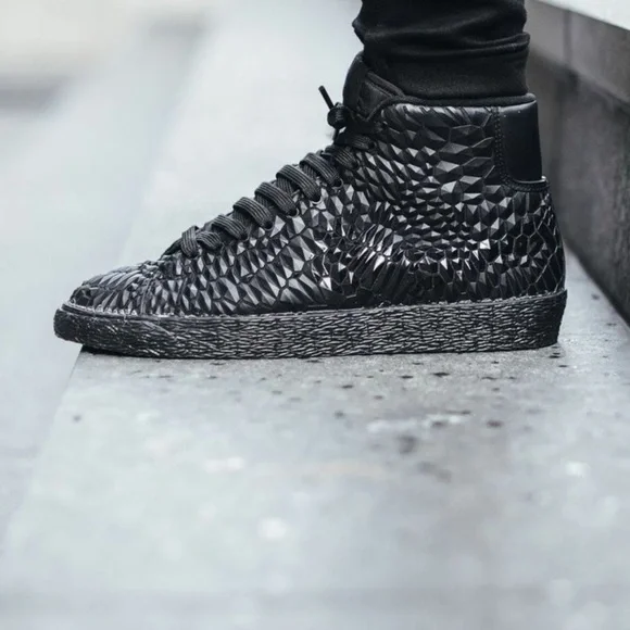 NIKE Blazer MID DMB W Ladies Formateurs Noir